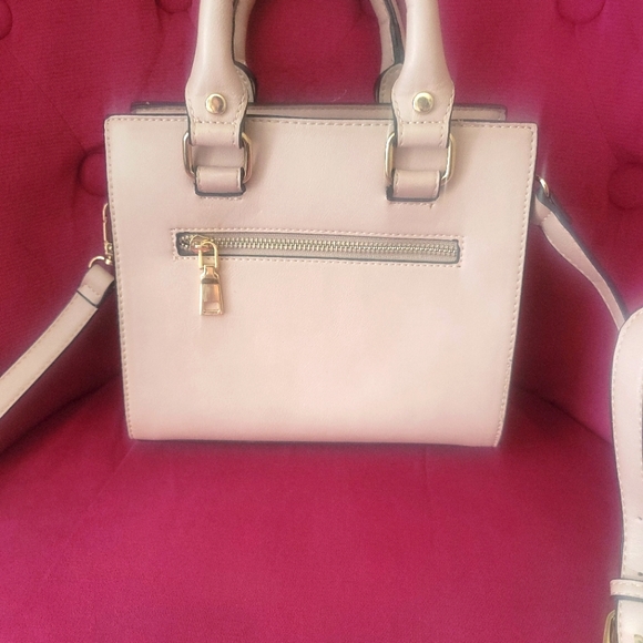 Adorable purse - Picture 4 of 5